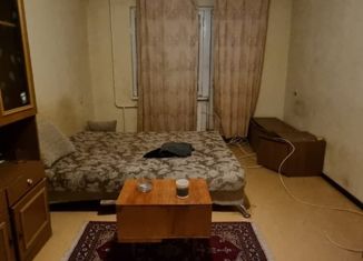 Продаю 1-ком. квартиру, 36 м2, Усть-Илимск, улица Энтузиастов, 9
