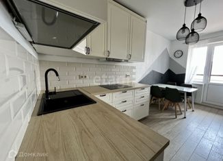 Продаю 2-комнатную квартиру, 74.8 м2, Воронеж, жилой массив Олимпийский, 11