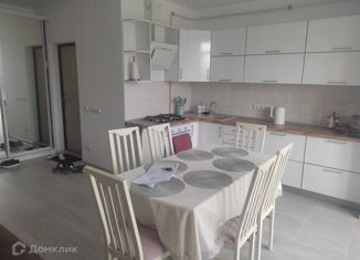 Продам двухкомнатную квартиру, 74 м2, Евпатория, проспект Победы, 50