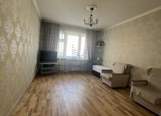 Продам 3-ком. квартиру, 66.7 м2, Татарстан, Минская улица, 42