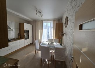 Продажа трехкомнатной квартиры, 105.2 м2, Санкт-Петербург, Петергофское шоссе, 57, метро Проспект Ветеранов