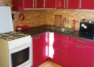 Продаю дом, 240 м2, рабочий посёлок Крутинка, улица Красная Заря, 2