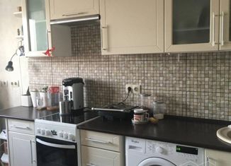 Продам 3-комнатную квартиру, 77 м2, поселение Воскресенское, Чечёрский проезд, 136