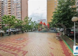 Продается 2-комнатная квартира, 60 м2, Краснодар, улица Атарбекова, 5, микрорайон 1-е отделение совхоза Солнечный