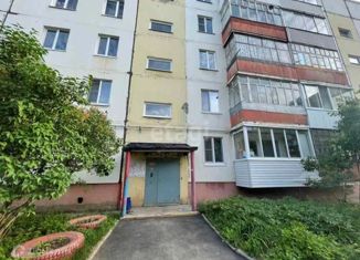 Продается трехкомнатная квартира, 62.4 м2, деревня Хохряки, Тепличная улица, 10