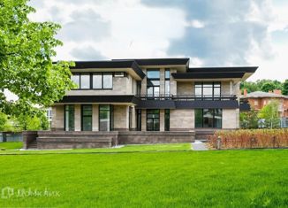 Дом на продажу, 922.24 м2, деревня Рождественно