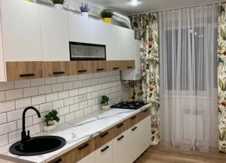 Продается 2-комнатная квартира, 40 м2, Новокубанск, Крестьянская улица, 47
