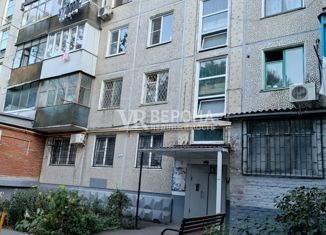 Продам 3-ком. квартиру, 61 м2, Краснодар, улица Невкипелого, 25