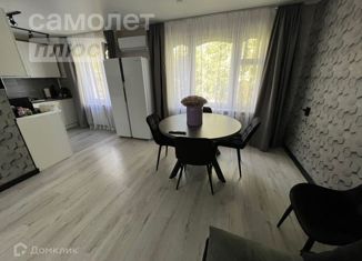 Продается 3-комнатная квартира, 60 м2, Ставрополь, улица Васильева, 35, микрорайон №18