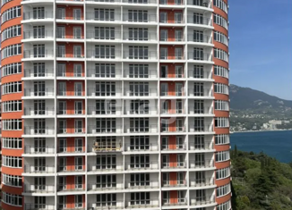 Продажа трехкомнатной квартиры, 110 м2, Ялта