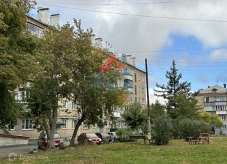 Продам 2-ком. квартиру, 42 м2, Коркино, улица Ленина, 19