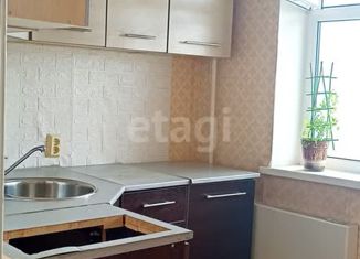 Продаю 1-комнатную квартиру, 26 м2, Кемерово, проспект Шахтёров, 86
