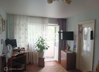 Продается 2-комнатная квартира, 45.2 м2, поселок городского типа Кедровый, улица Дзержинского, 5