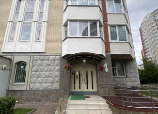 Продам трехкомнатную квартиру, 81 м2, Москва, Болотниковская улица, 36к3, Болотниковская улица