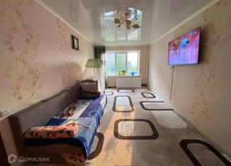 Продаю однокомнатную квартиру, 40 м2, село Мариинский, Лазурная улица, 21