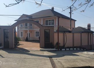 Продается дом, 400 м2, село Прогресс, улица Карчикяна, 9А/2