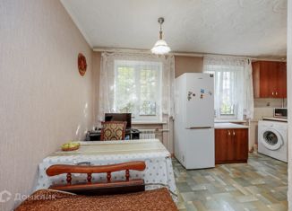 Продажа трехкомнатной квартиры, 60.4 м2, Севастополь, проспект Победы, 52