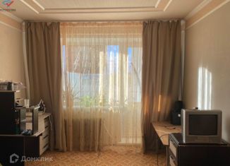 Продам 2-ком. квартиру, 43 м2, деревня Воронино, Центральная улица, 59