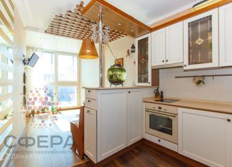 Продается 3-комнатная квартира, 70 м2, Новосибирск, улица Шевченко, 15, улица Шевченко