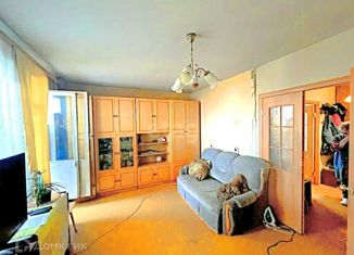 Продам 1-комнатную квартиру, 35 м2, Екатеринбург, улица Щорса, 132, метро Чкаловская