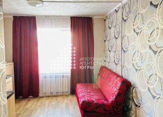 Продажа 1-ком. квартиры, 18 м2, Ханты-Мансийск, улица Сутормина, 27