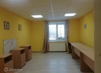 Продажа трехкомнатной квартиры, 100 м2, Самара, улица Степана Разина, 96