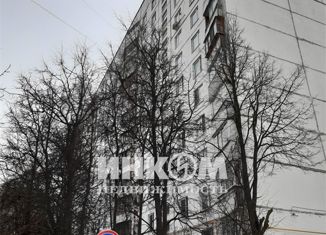Продаю 3-комнатную квартиру, 64 м2, Москва, улица Генерала Тюленева, 33, метро Тёплый Стан