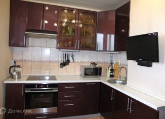 Продаю 2-ком. квартиру, 53.2 м2, Москва, Бакинская улица, 22, Бакинская улица