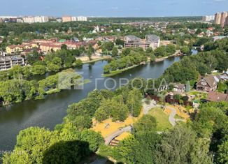 Четырехкомнатная квартира на продажу, 81.6 м2, Троицк, Нагорная улица, 4