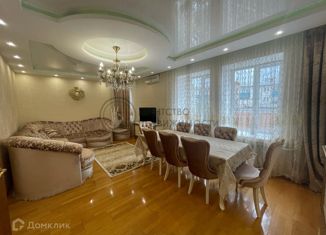 Продажа 4-комнатной квартиры, 137.5 м2, Татарстан, улица Галиаскара Камала, 53