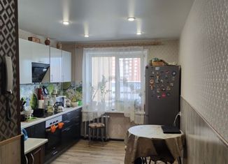 Продаю трехкомнатную квартиру, 72 м2, Нижний Новгород, улица Челюскинцев, 27, микрорайон Соцгород-II