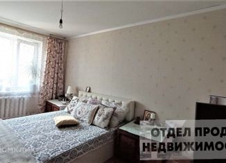 Продается четырехкомнатная квартира, 81 м2, Крымск, улица Маршала Жукова, 17