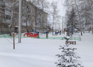 Продажа 1-ком. квартиры, 30 м2, посёлок городского типа Петра Дубрава, Южная улица, 3