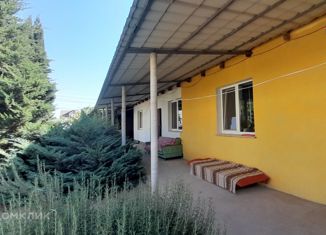 Продаю дом, 120 м2, поселок городского типа Заозерное, Молодёжная улица