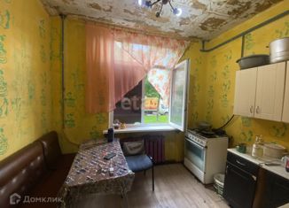 Продажа трехкомнатной квартиры, 77 м2, Череповец, улица Ленина, 135