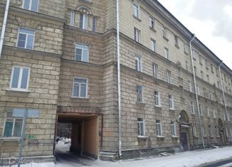 Продаю двухкомнатную квартиру, 50 м2, Санкт-Петербург, Лабораторная улица, 8/53, Лабораторная улица