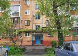 Продам 1-комнатную квартиру, 30 м2, Владикавказ, улица Зои Космодемьянской, 12, 3-й микрорайон