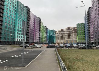 Продаю квартиру студию, 37 м2, Мурино, улица Шоссе в Лаврики, 63