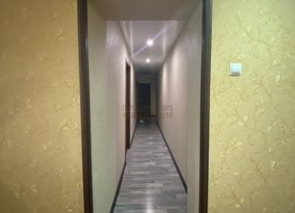 Продается 4-комнатная квартира, 85 м2, Нальчик, улица Идарова, 160, район Стрелка