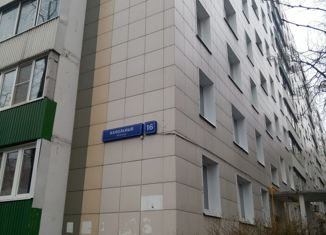 Продаю 3-ком. квартиру, 58 м2, Москва, Напольный проезд, 16, Напольный проезд