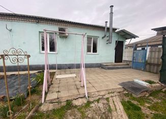 Продается 2-ком. квартира, 43 м2, поселок Красноармейский, улица Свердлова, 5