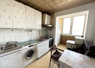 Продам 2-комнатную квартиру, 39 м2, Москва, улица Введенского, 13к1, метро Беляево