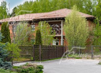 Продается дом, 964 м2, коттеджный поселок Благодать