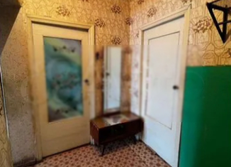 Продам трехкомнатную квартиру, 60 м2, Зеленодольск, Футбольная улица, 1