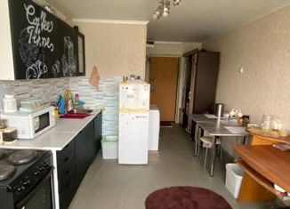 Продажа 2-ком. квартиры, 33.6 м2, Артём, улица Бабушкина, 4/1