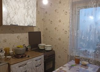 Продается 2-комнатная квартира, 52 м2, село Первомайское, Советская улица, 1