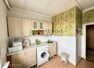 Продается 1-комнатная квартира, 37.7 м2, Удмуртия, микрорайон Совхоз Медведево, 37