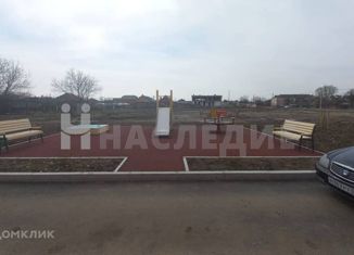 Продаю 1-ком. квартиру, 35 м2, Курганинск, улица Ленина, 123