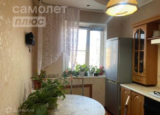 Продаю 2-комнатную квартиру, 64 м2, Астраханская область, улица Медиков, 5
