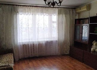 2-ком. квартира на продажу, 58 м2, посёлок городского типа Советский, Железнодорожная улица, 15